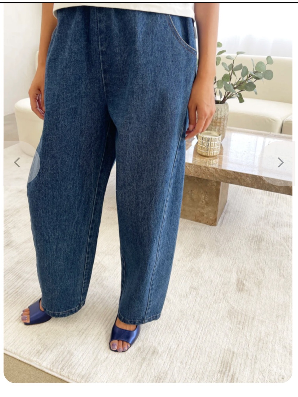 Le Bon Shoppe Sold Out Arc pants in blue denim. SIZE SMALL.